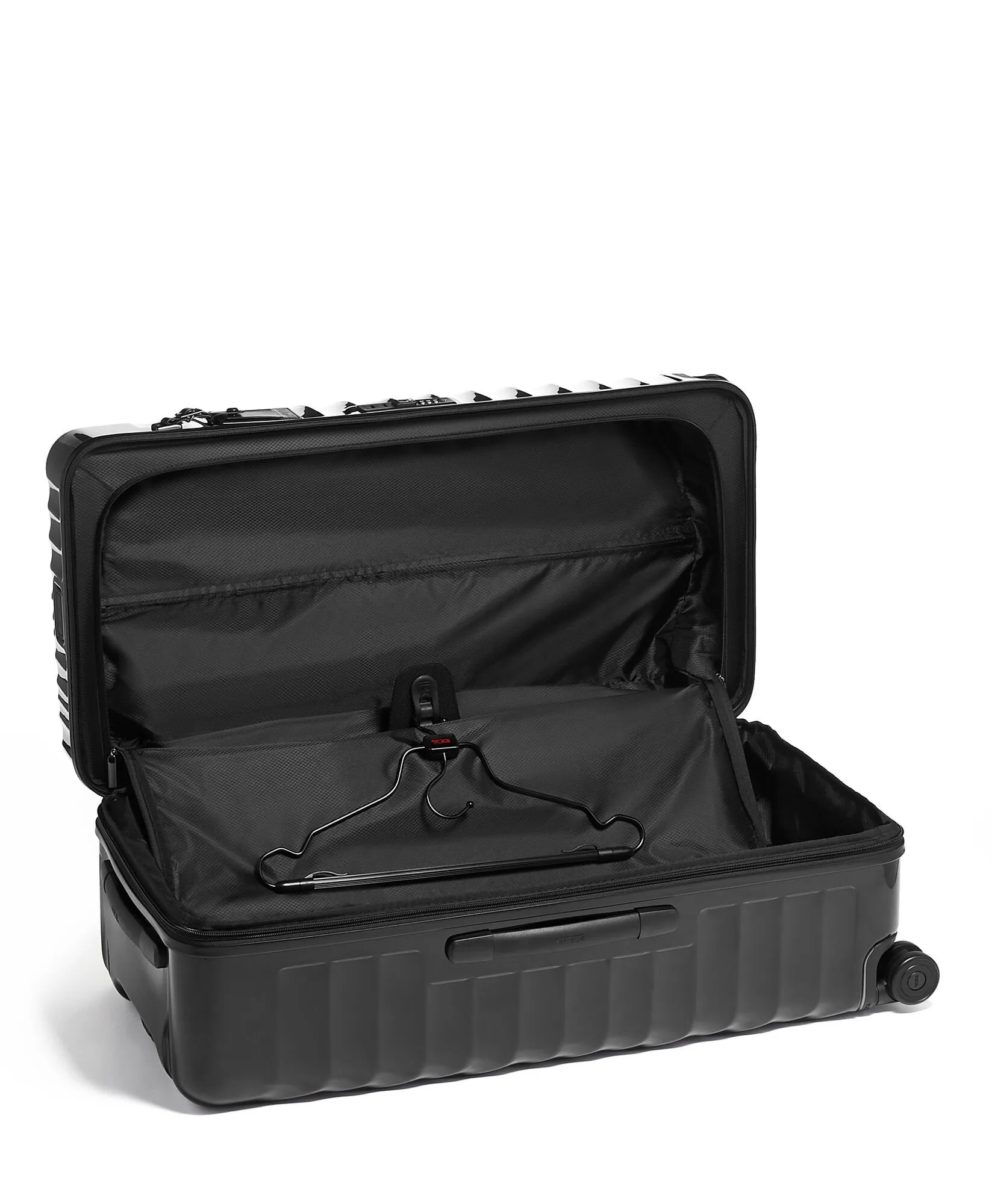 19 Degree Rolling Expandable Trunk - Black