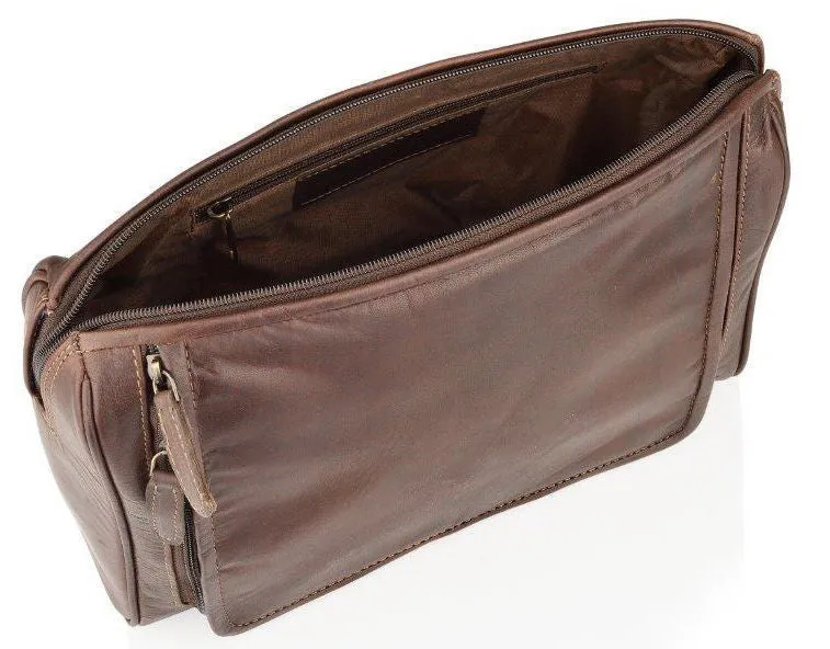 Woodland Leathers Burnish Brown Buffalo Brown Leather Wash Bag